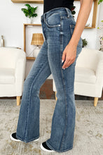 Load image into Gallery viewer, Judy Blue Full Size High Waist Tummy Control Flare Jeans
