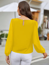 Load image into Gallery viewer, Round Neck Balloon Sleeve Blouse
